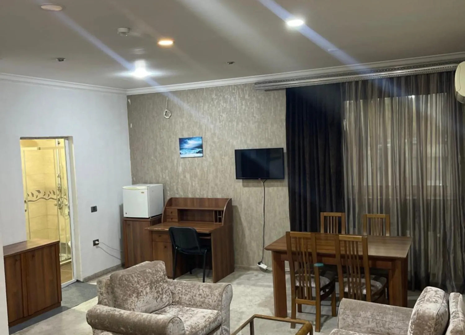 Abu Arena Hall باكو 4*,
