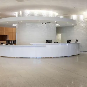 Hilton Helsinki Airport 4* Вантаа